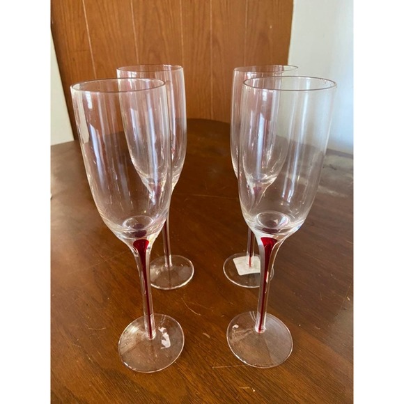Pier one red dip set of four wine glasses